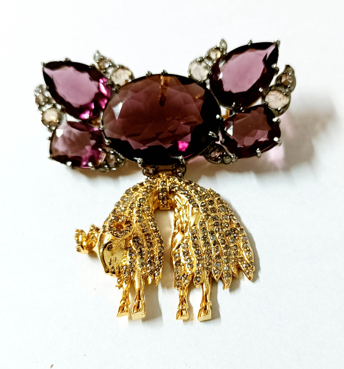 Sparkling Cubic Zircon Silver Topaz Brooch for Party Wear