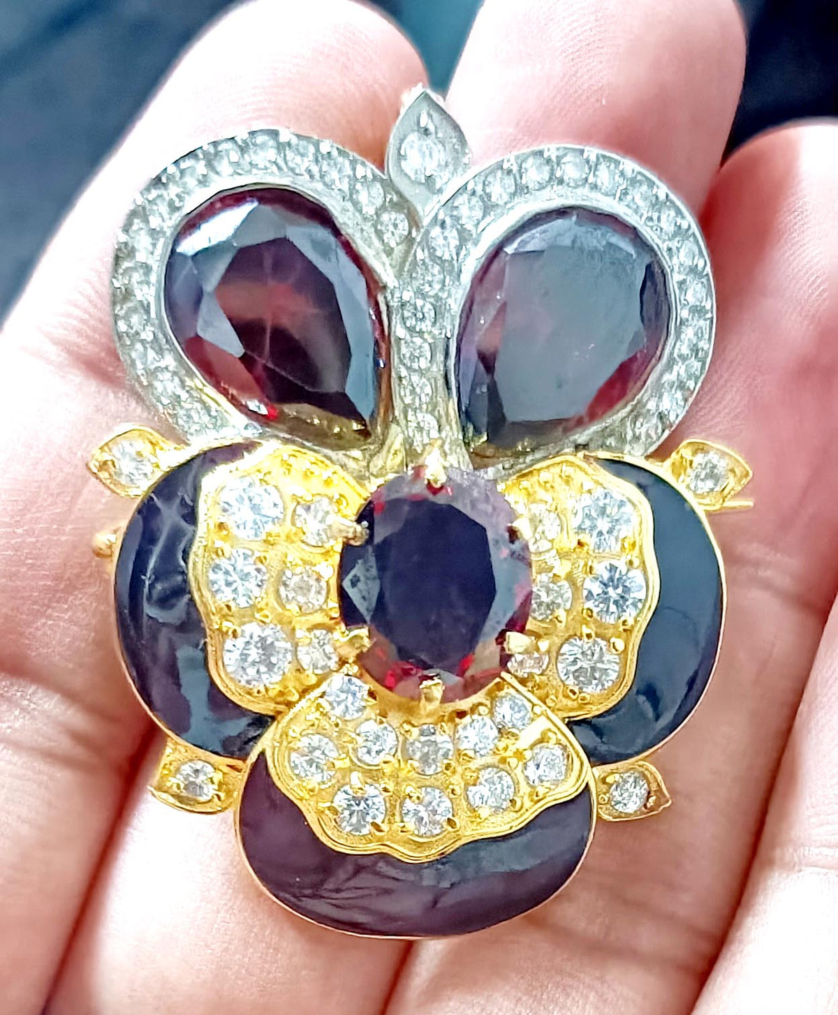 Classic Cubic Zircon Sterling Silver Garnet Brooch for Special Occasion