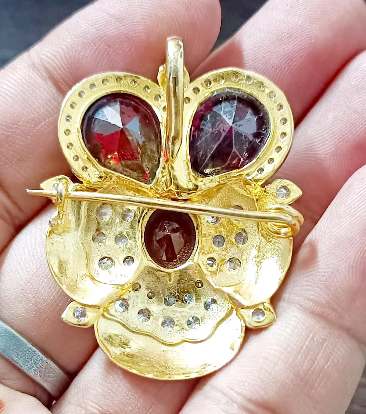 Classic Cubic Zircon Sterling Silver Garnet Brooch for Special Occasion