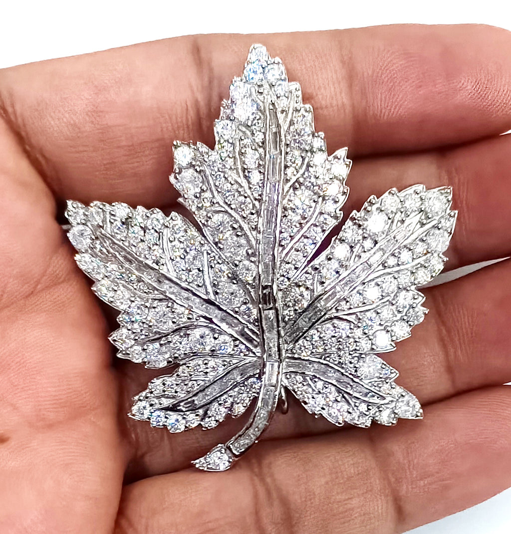 Cubic Zircon 925 Sterling Silver Brooch – Elegant Sparkling Crystal Lapel Pin for Women