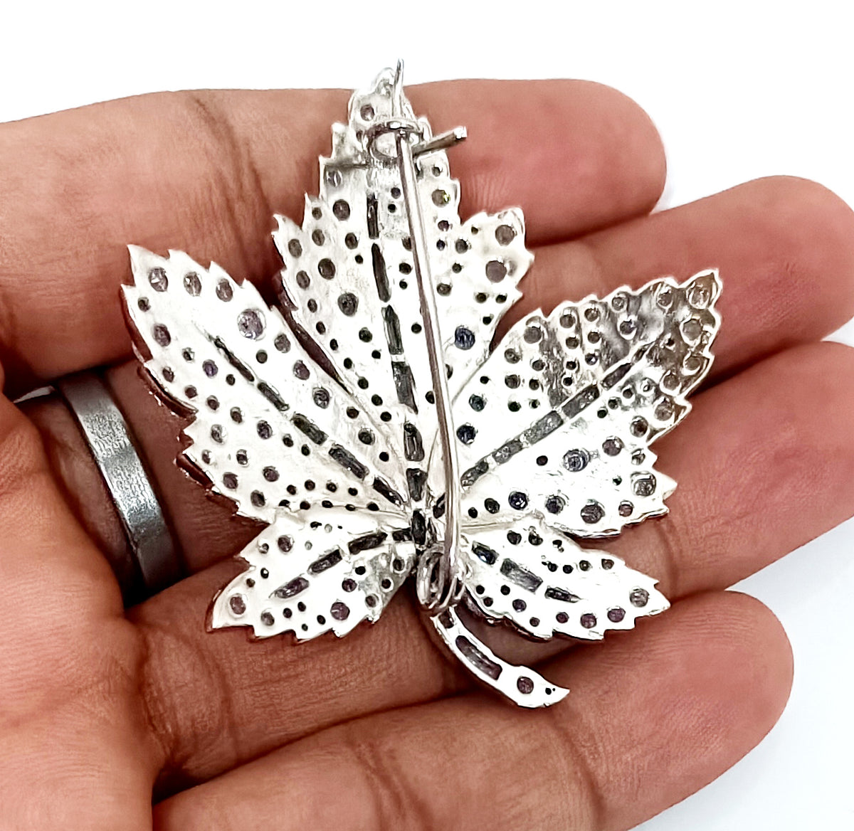 Cubic Zircon 925 Sterling Silver Brooch – Elegant Sparkling Crystal Lapel Pin for Women