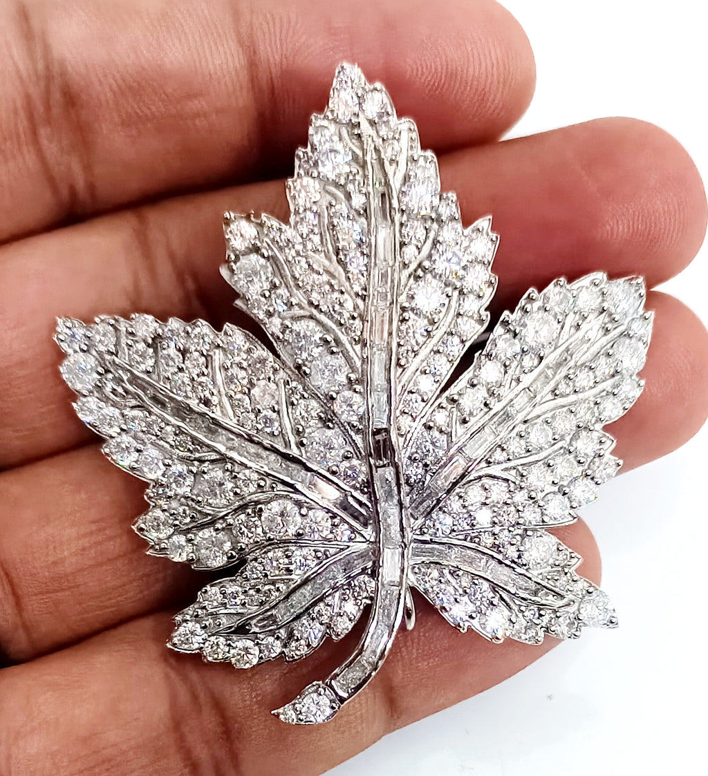 Cubic Zircon 925 Sterling Silver Brooch – Elegant Sparkling Crystal Lapel Pin for Women